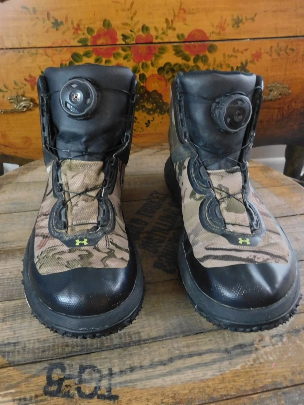 Under Armour Camo BOA Gore Tex boots Michelin Fat Tire Ridge Reaper Barren 11.5